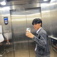 Profile picture of Phxrit Wannavijxt